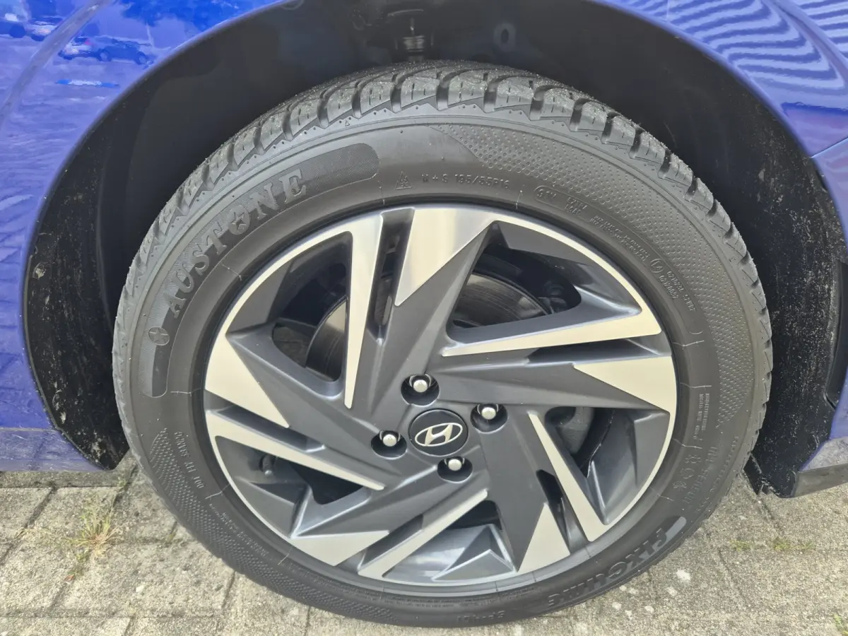 1.0 T-GDI Premium,Stoelverwarming,Cruisecontrol,Navigatie/Camera,parkeersensoren