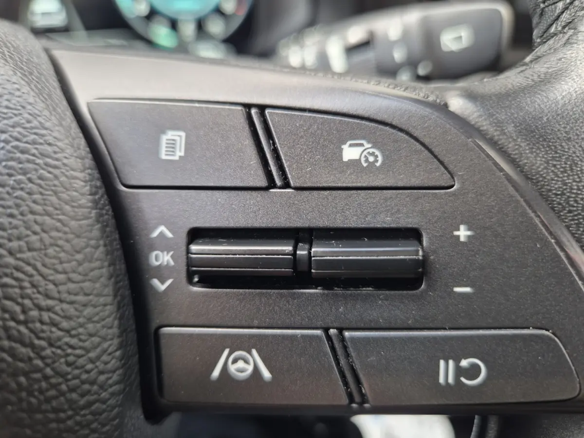 1.0 T-GDI Premium,Stoelverwarming,Cruisecontrol,Navigatie/Camera,parkeersensoren