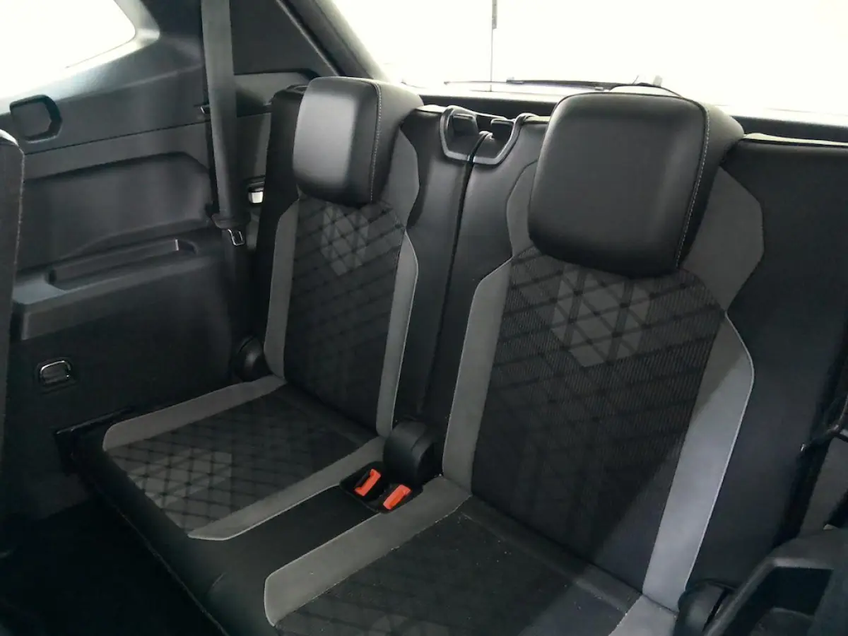 1.5 TSI 2x R-Line 7-PERS NL-AUTO | PANO | TREKH. | VIRTUAL | ACC | ECC | NAVI