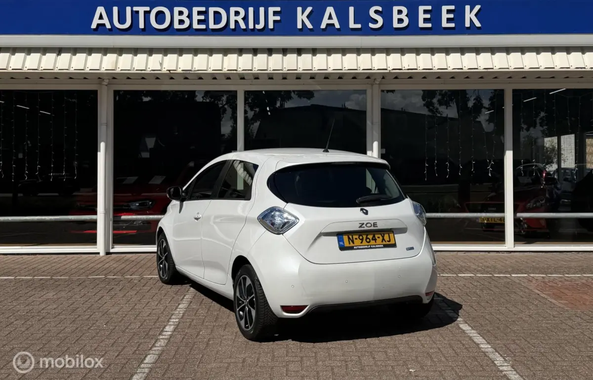 R110 Limited 41 kWh (ex Accu) Huur