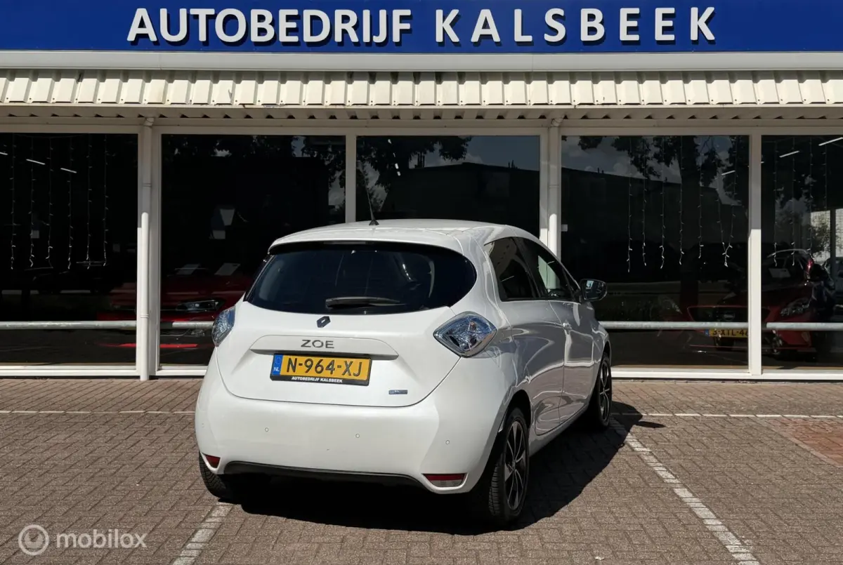 R110 Limited 41 kWh (ex Accu) Huur