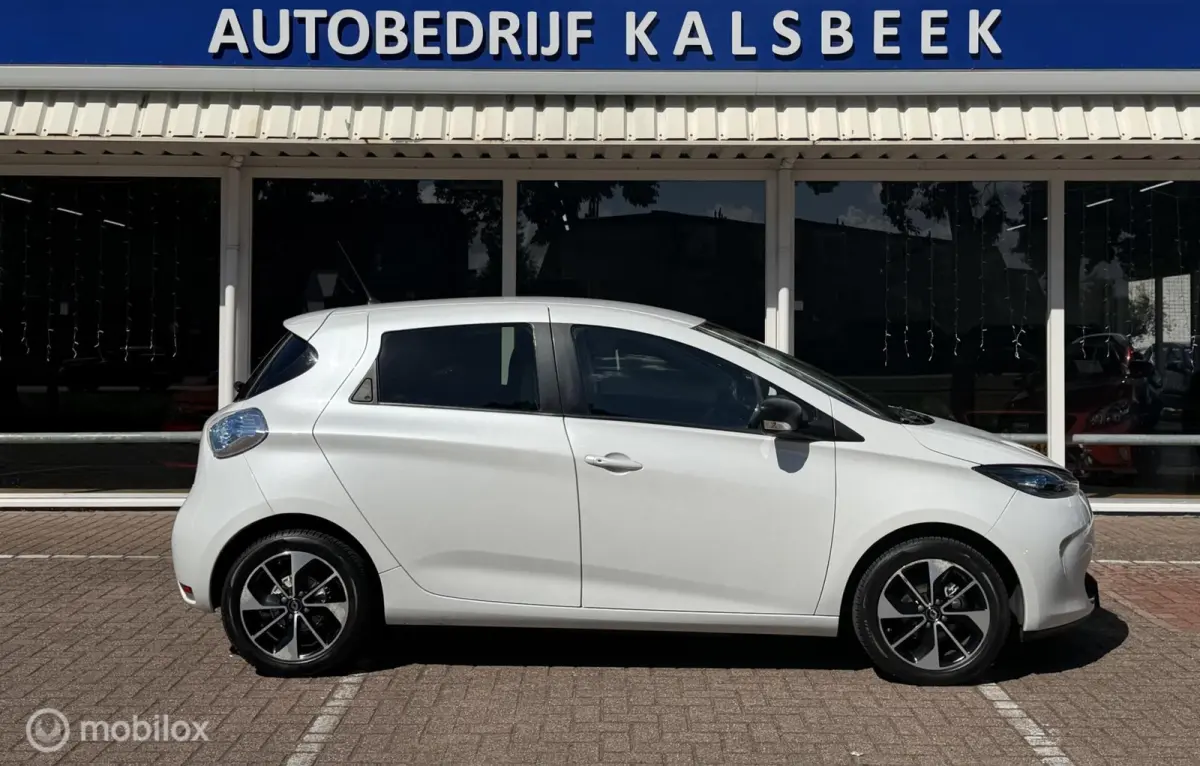 R110 Limited 41 kWh (ex Accu) Huur