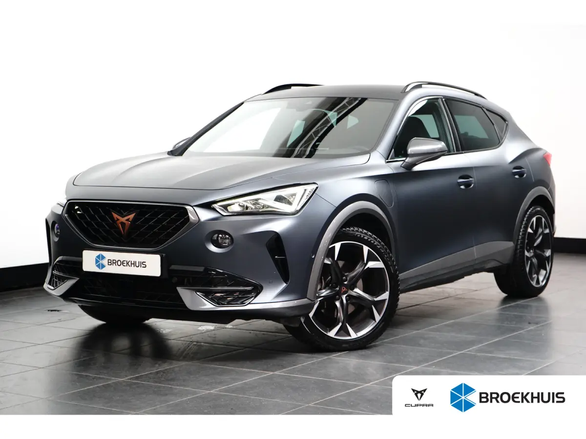 1.4 e-Hybrid Business l Elekt. Stoel incl Memory l Panoramadak l 19" l Navigatie l Half Leder l Stoelverwarming l