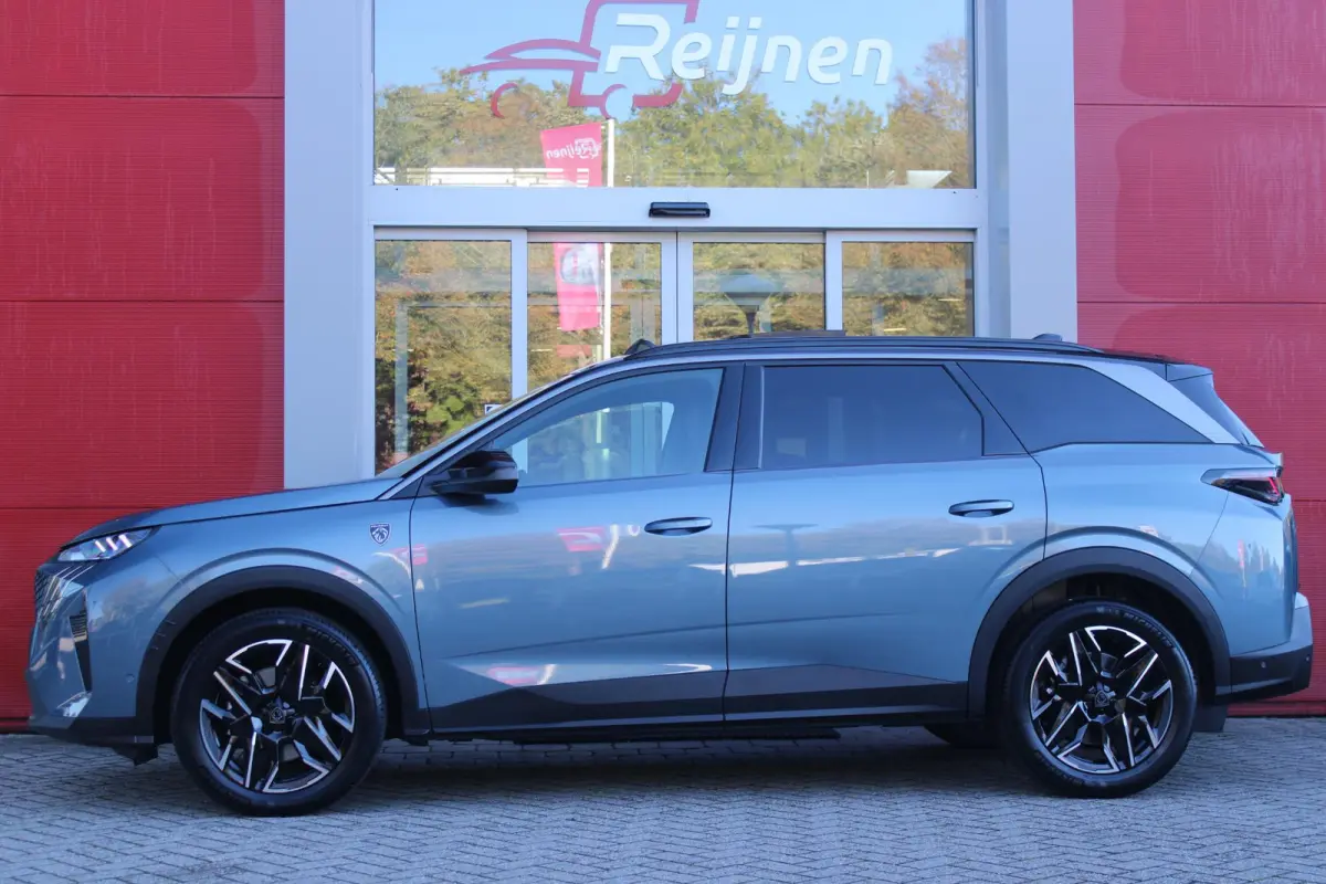 1.2 Hybrid 145PK AUTOMAAT GT 7p | PANORAMISCH SCHUIFDAK PACK | 360° VISION & DRIVE ASSIST PLUS PACK: (360° CAMERA, BUITENSPIEGELS MET KANTELFUNCTIE, DRIVE ASSIST 2.0, DRAADLOZE TELEFOONLAD