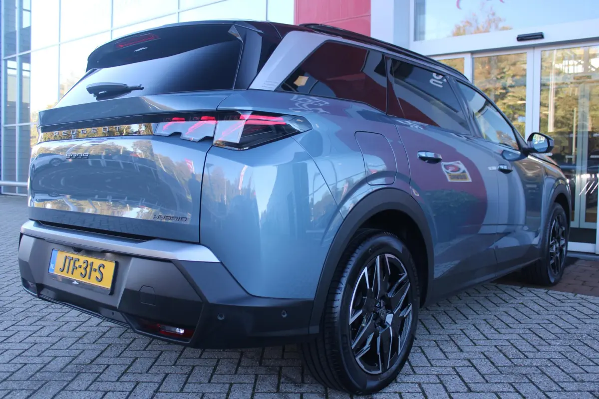 1.2 Hybrid 145PK AUTOMAAT GT 7p | PANORAMISCH SCHUIFDAK PACK | 360° VISION & DRIVE ASSIST PLUS PACK: (360° CAMERA, BUITENSPIEGELS MET KANTELFUNCTIE, DRIVE ASSIST 2.0, DRAADLOZE TELEFOONLAD