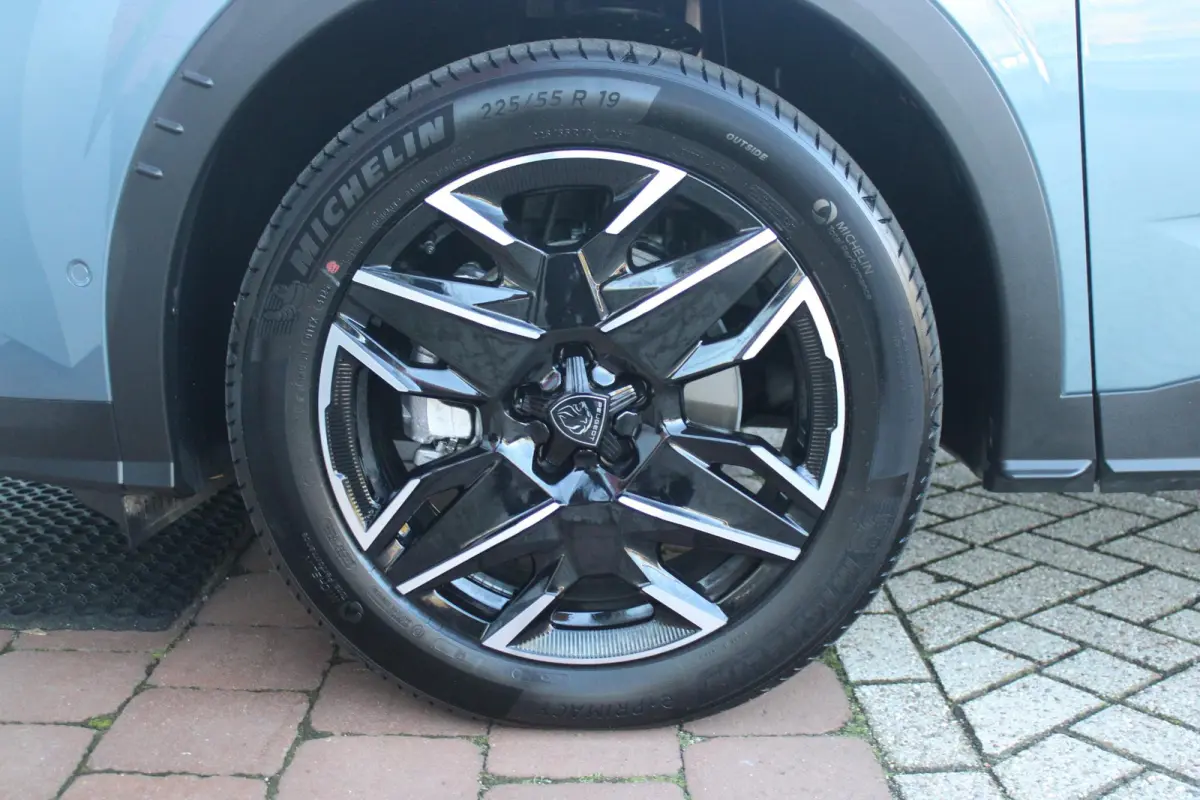 1.2 Hybrid 145PK AUTOMAAT GT 7p | PANORAMISCH SCHUIFDAK PACK | 360° VISION & DRIVE ASSIST PLUS PACK: (360° CAMERA, BUITENSPIEGELS MET KANTELFUNCTIE, DRIVE ASSIST 2.0, DRAADLOZE TELEFOONLAD