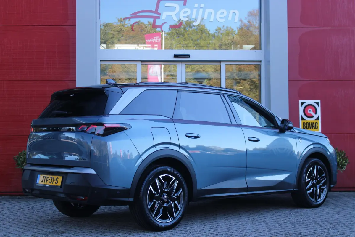 1.2 Hybrid 145PK AUTOMAAT GT 7p | PANORAMISCH SCHUIFDAK PACK | 360° VISION & DRIVE ASSIST PLUS PACK: (360° CAMERA, BUITENSPIEGELS MET KANTELFUNCTIE, DRIVE ASSIST 2.0, DRAADLOZE TELEFOONLAD