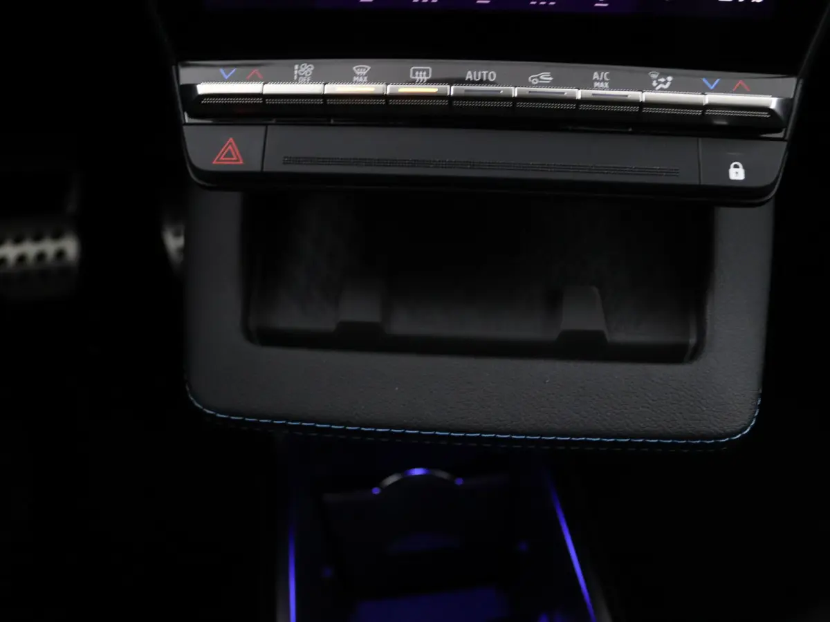esprit Alpine 220 pk long range | Panoramadak | Harman Kardon | pack advanced driving assist & augmented vision |