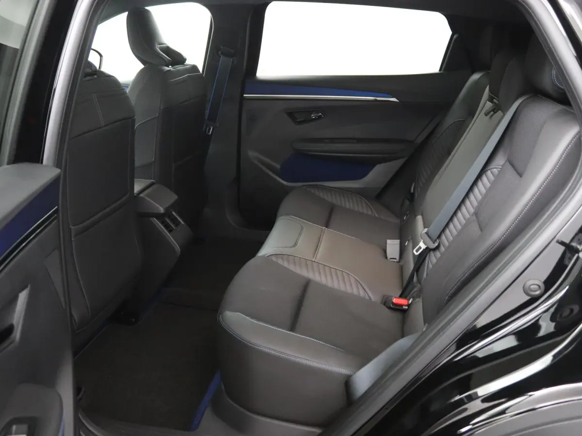 esprit Alpine 220 pk long range | Panoramadak | Harman Kardon | pack advanced driving assist & augmented vision |