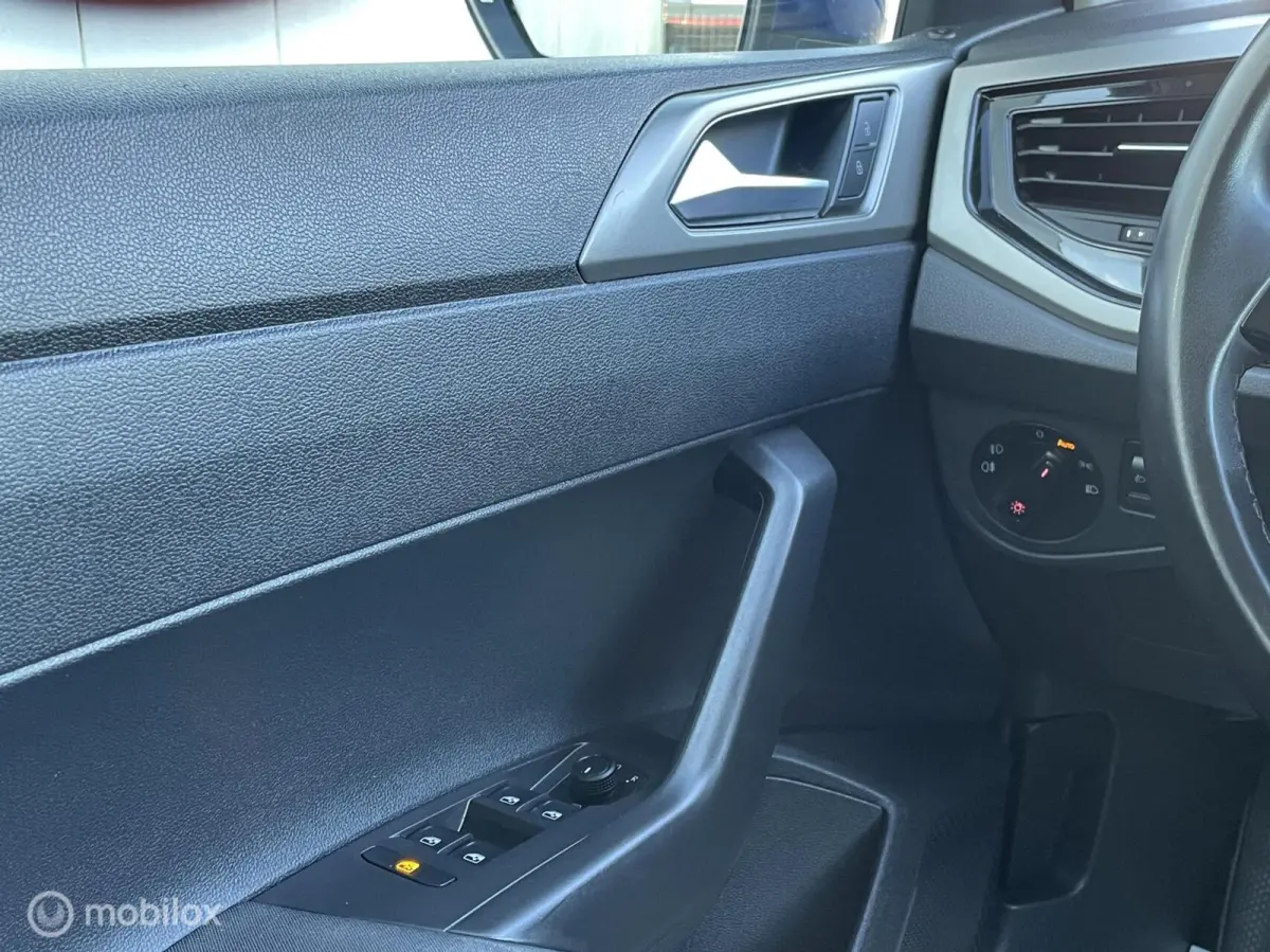 1.0 TSI Comfortline 1e Eigenaar | NL Auto | Navigatie | Airconditioning | Adaptieve Cruise Control | Isofix | Incl BTW |