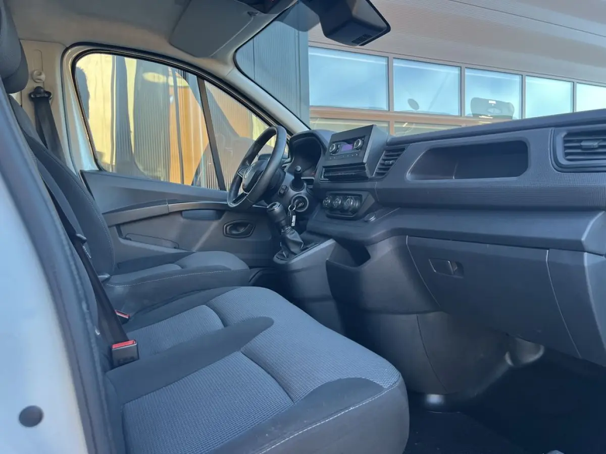 2.0 dCi 110pk E6 Générique 3p Lease €219 p/m, Led verlichting, 3 zitplaatsen, Volledig onderhoudshistorie aanwezig