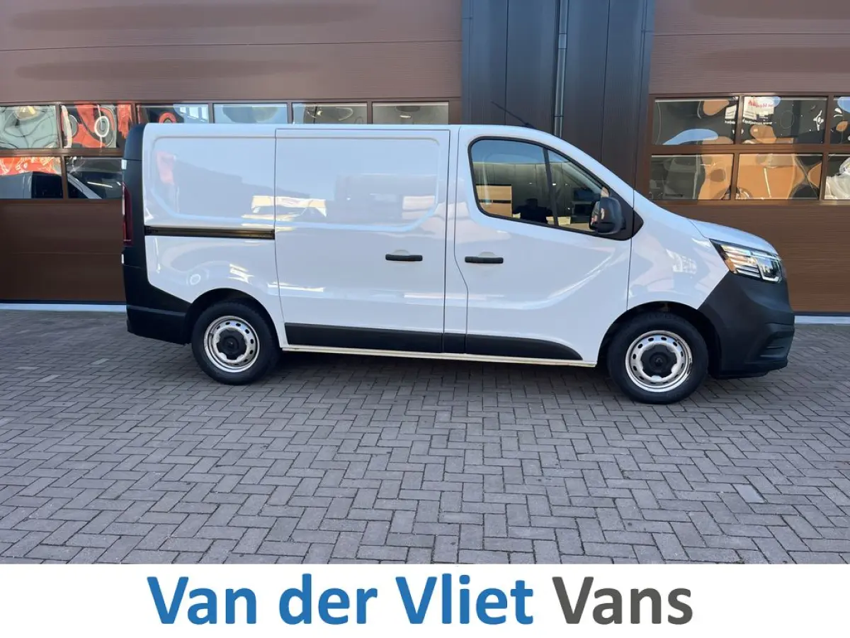 2.0 dCi 110pk E6 Générique 3p Lease €219 p/m, Led verlichting, 3 zitplaatsen, Volledig onderhoudshistorie aanwezig