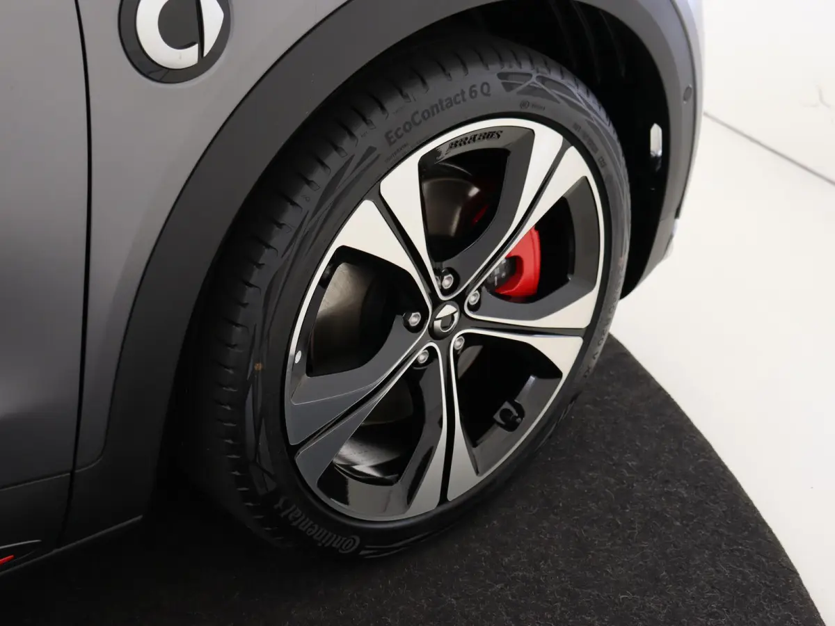 BRABUS 66 kWh / Elektrische-Stoelen / Carplay / 360Graden-Camera /