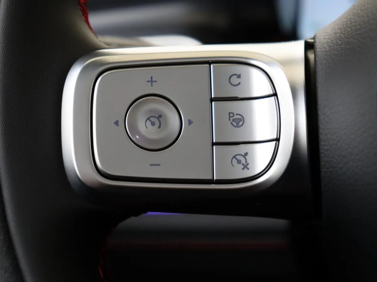 BRABUS 66 kWh / Elektrische-Stoelen / Carplay / 360Graden-Camera /