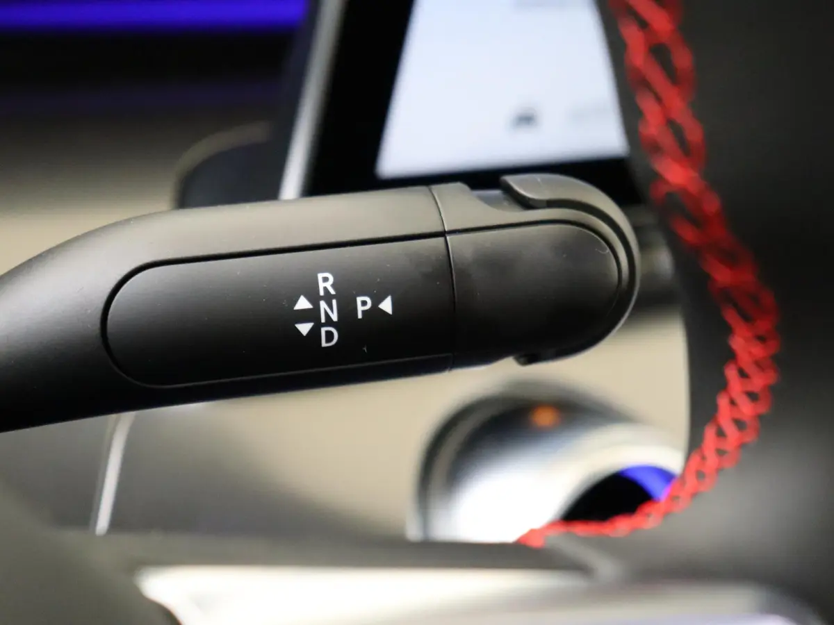 BRABUS 66 kWh / Elektrische-Stoelen / Carplay / 360Graden-Camera /