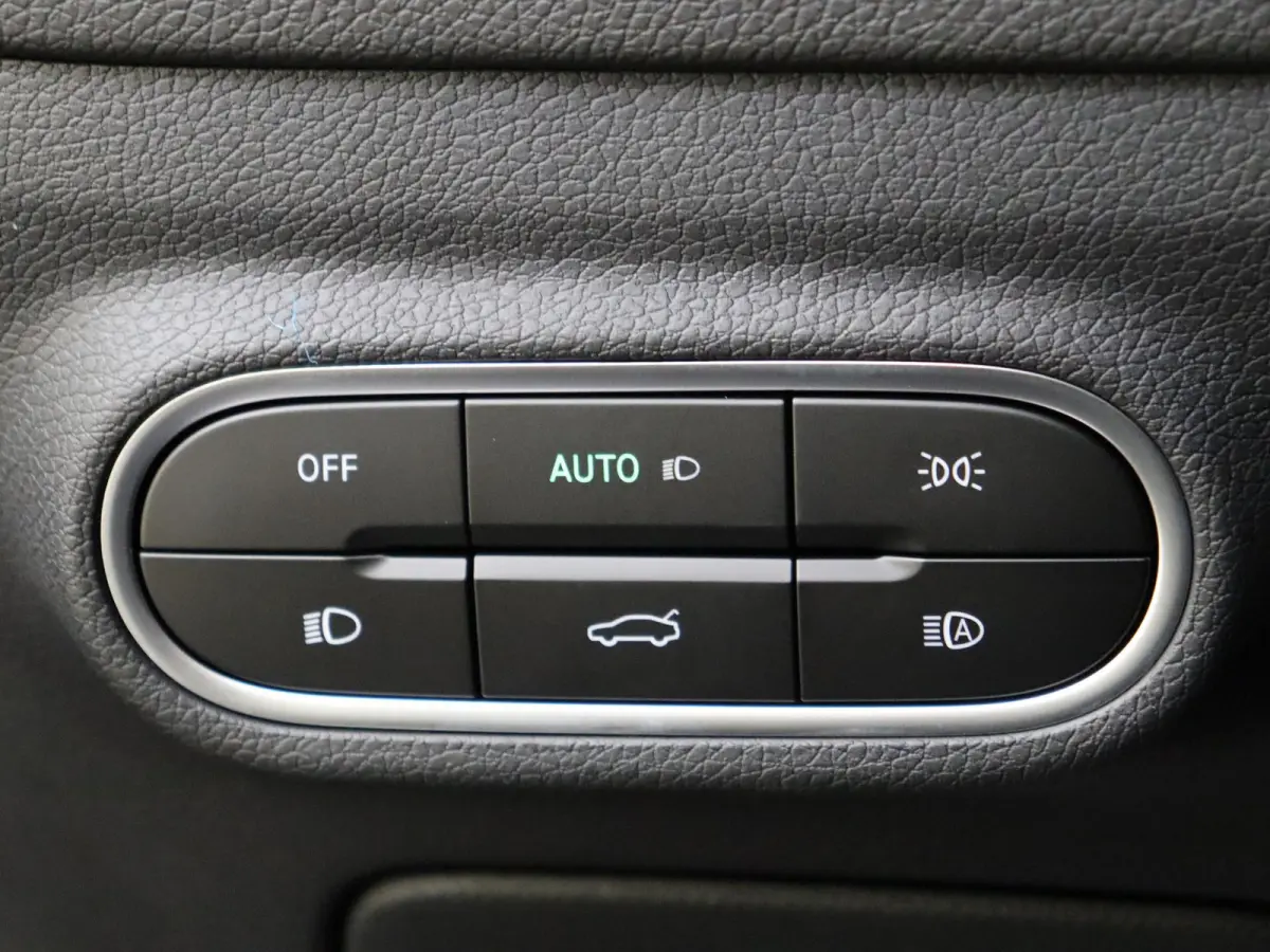 BRABUS 66 kWh / Elektrische-Stoelen / Carplay / 360Graden-Camera /