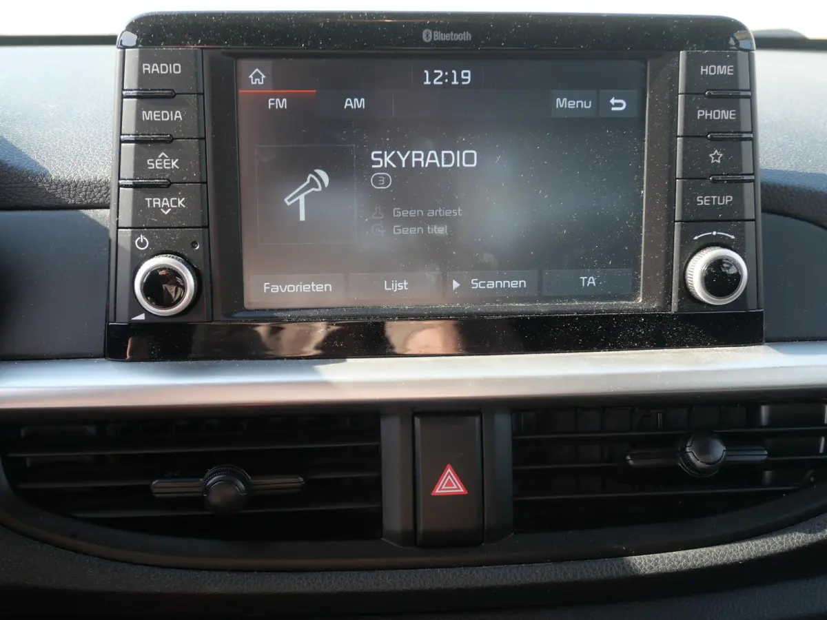 1.0 MPi ComfortPlusLine | Camera | Carplay | Airco | Cruise