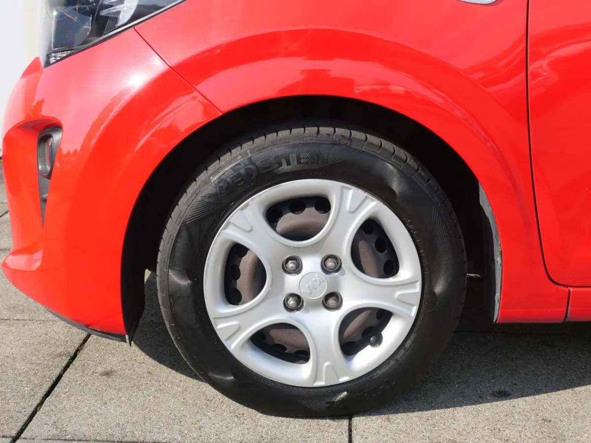 1.0 MPi ComfortPlusLine | Camera | Carplay | Airco | Cruise