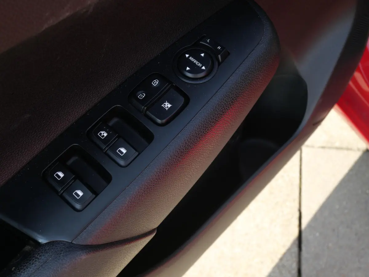 1.0 MPi ComfortPlusLine | Camera | Carplay | Airco | Cruise