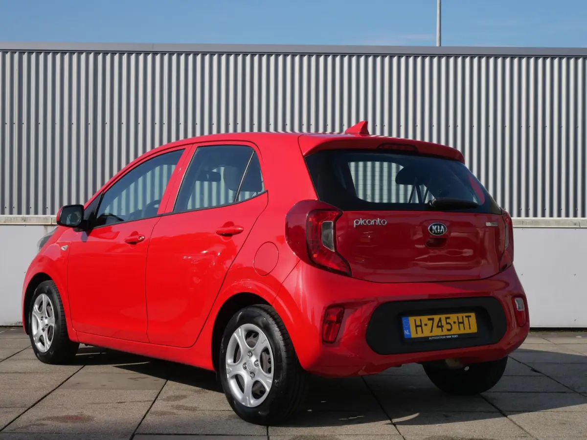 1.0 MPi ComfortPlusLine | Camera | Carplay | Airco | Cruise
