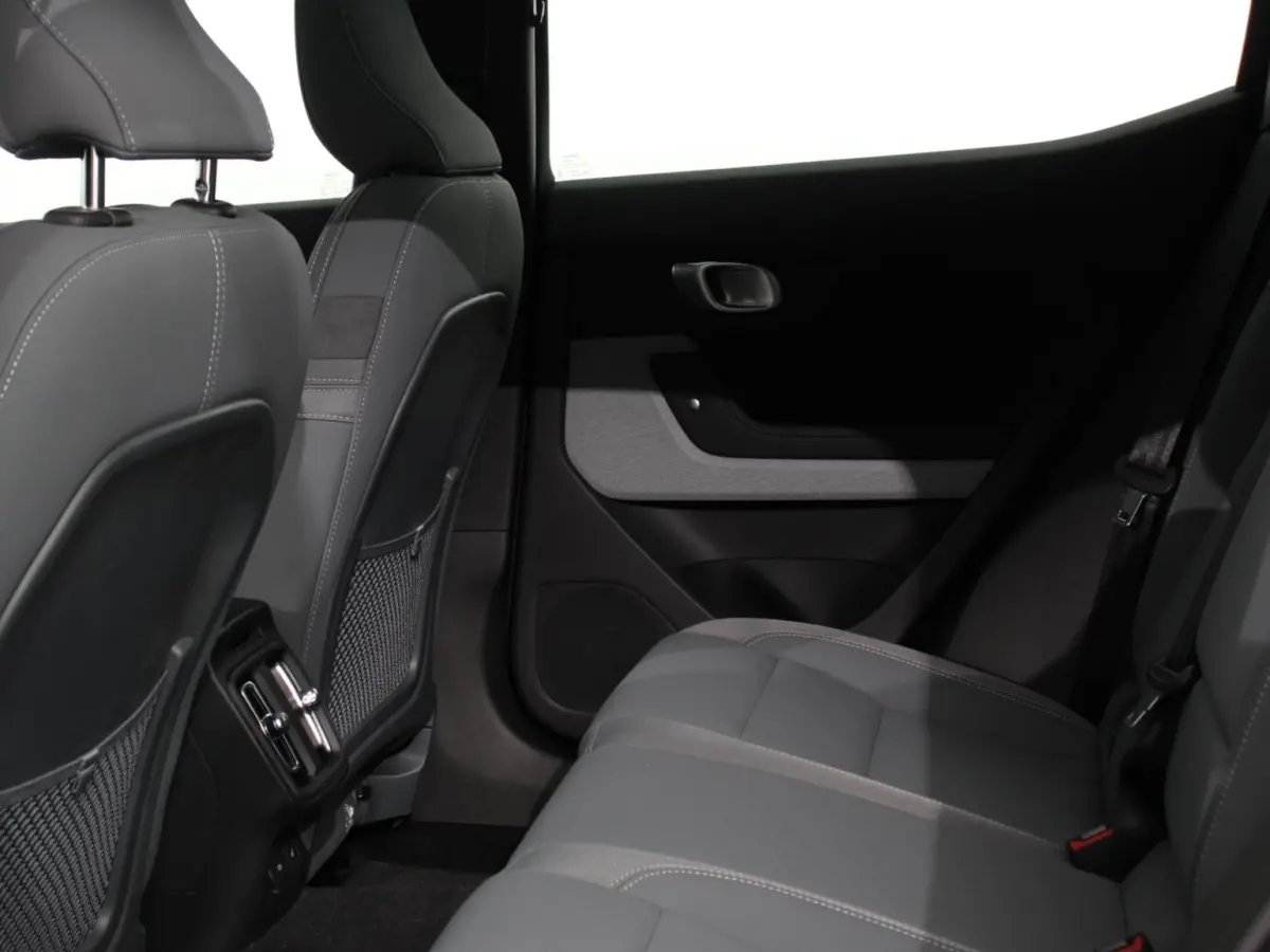 Long Range Single Motor 78 kWh Climate control Cruise control Panoramadak Parkeersensoren + Camera Voorstoelen verwarmd Apple Carplay/ Android Auto