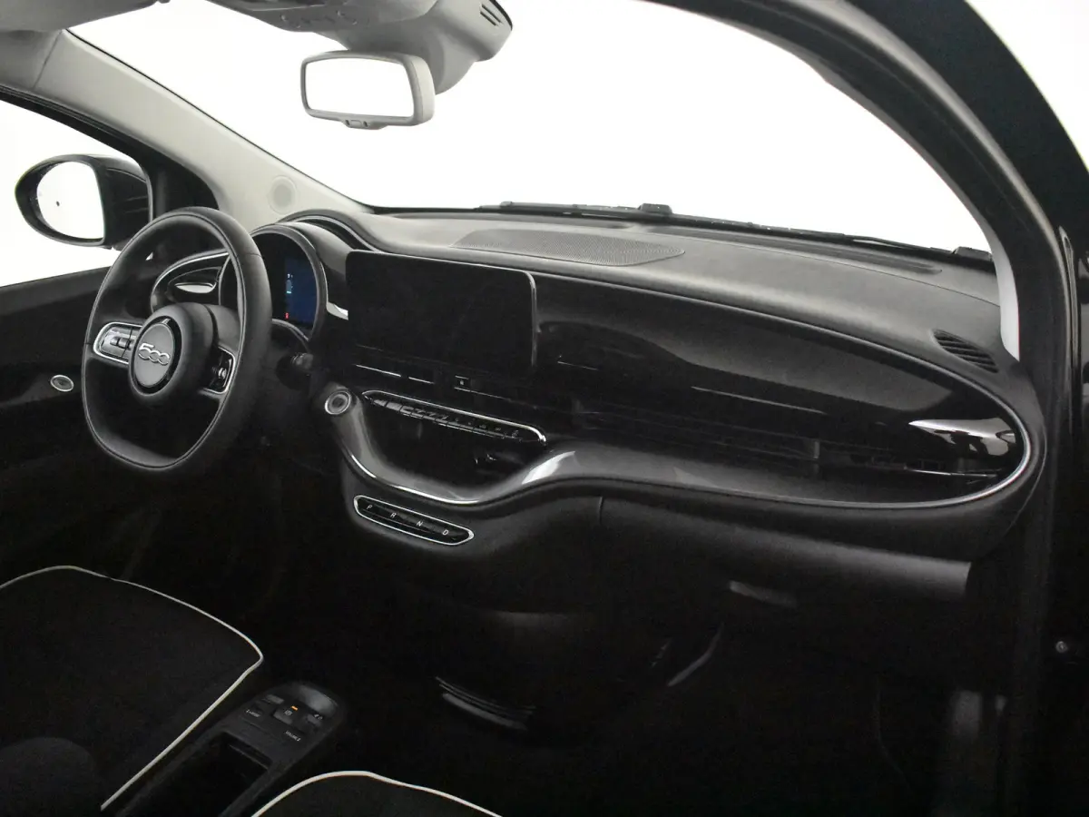 Urban 42 kWh l Camera l LM-Velgen l Navigatie l Apple Car Play l Cr Control l Sfeer Pakket l
