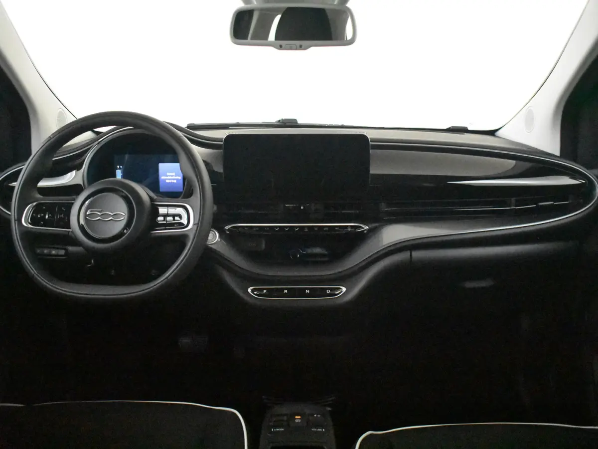 Urban 42 kWh l Camera l LM-Velgen l Navigatie l Apple Car Play l Cr Control l Sfeer Pakket l