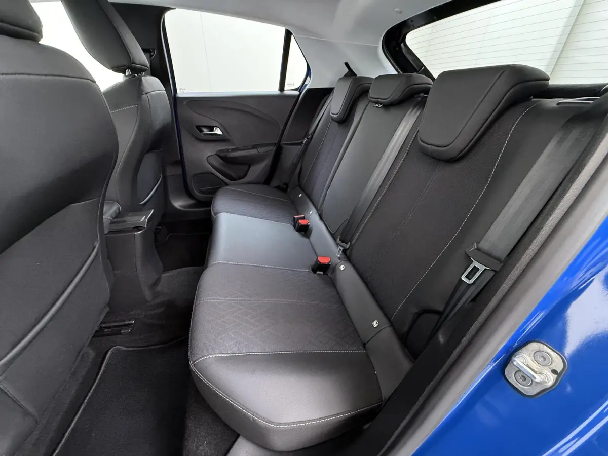 Elegance 50kWh | 1ste eigenaar | ACCU 90% | Winterpakket | Parkeersensoren | 17"LMV | Navigatie | AUTOMAAT