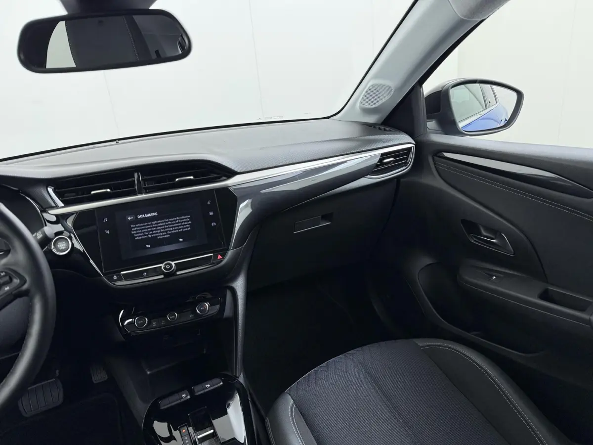 Elegance 50kWh | 1ste eigenaar | ACCU 90% | Winterpakket | Parkeersensoren | 17"LMV | Navigatie | AUTOMAAT