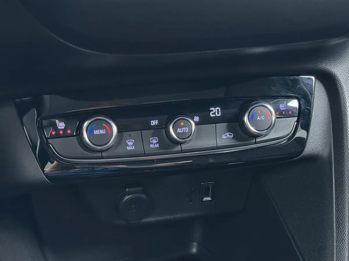 Elegance 50kWh | 1ste eigenaar | ACCU 90% | Winterpakket | Parkeersensoren | 17"LMV | Navigatie | AUTOMAAT