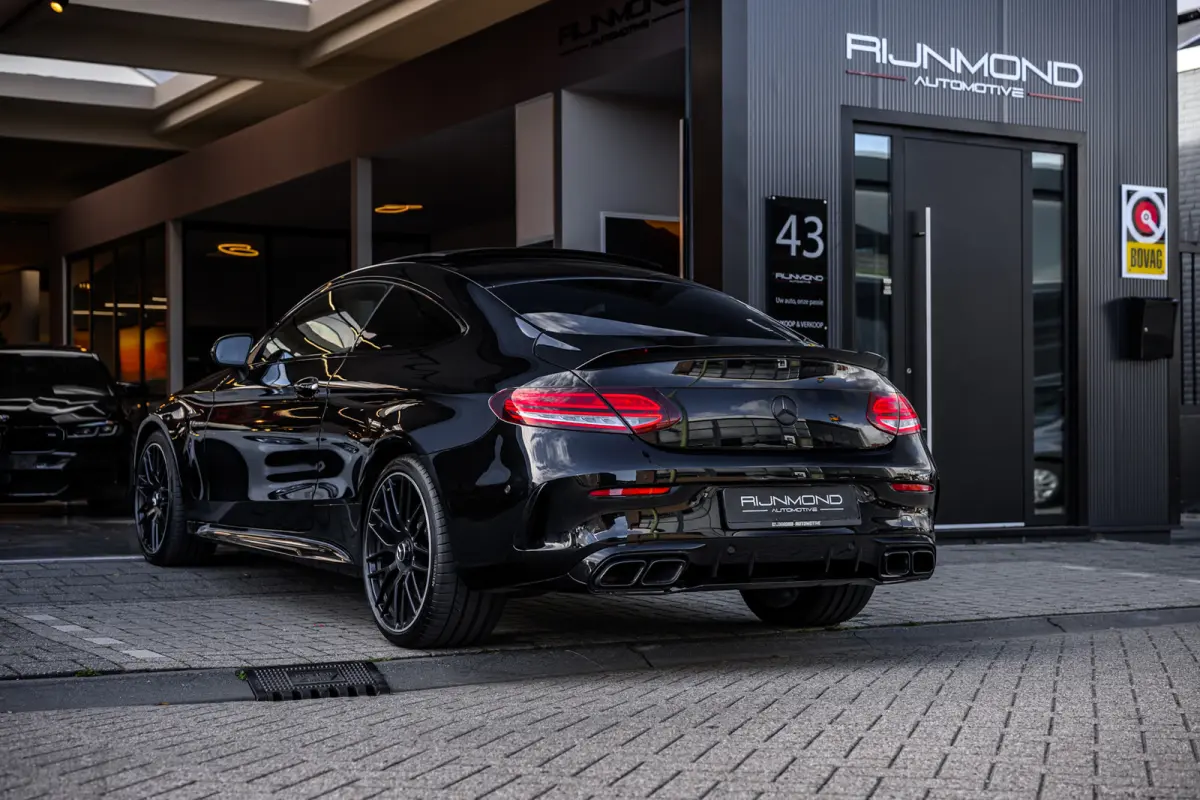 AMG 63 Premium Plus Pack Pano|V8 Biturbo|Leder|Camera|Sfeerverlichting|