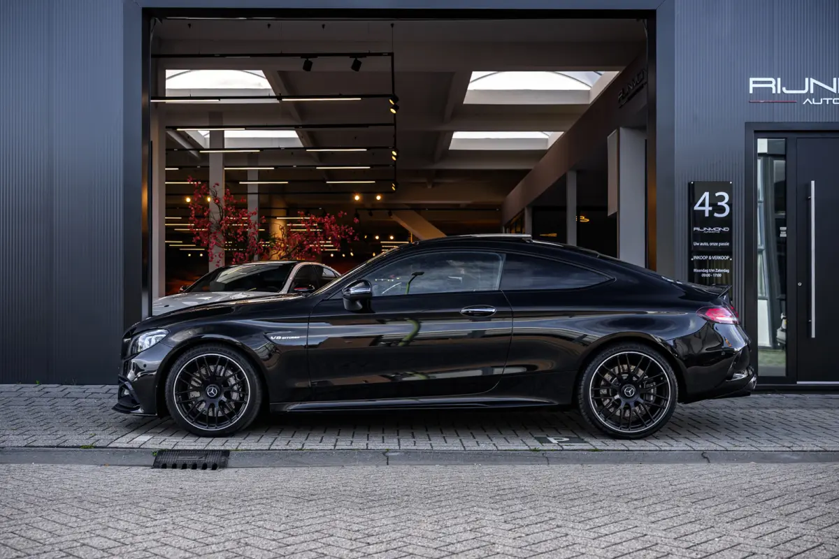 AMG 63 Premium Plus Pack Pano|V8 Biturbo|Leder|Camera|Sfeerverlichting|