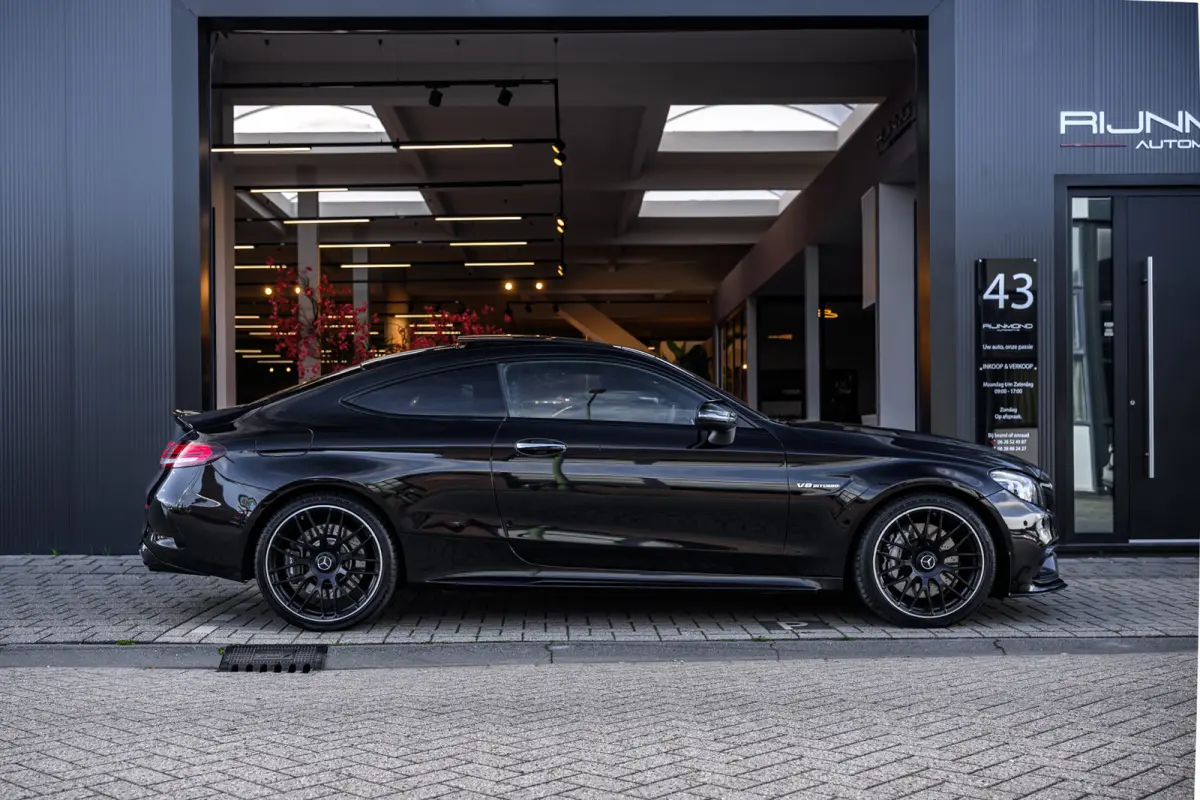 AMG 63 Premium Plus Pack Pano|V8 Biturbo|Leder|Camera|Sfeerverlichting|