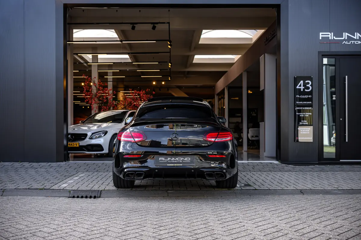 AMG 63 Premium Plus Pack Pano|V8 Biturbo|Leder|Camera|Sfeerverlichting|