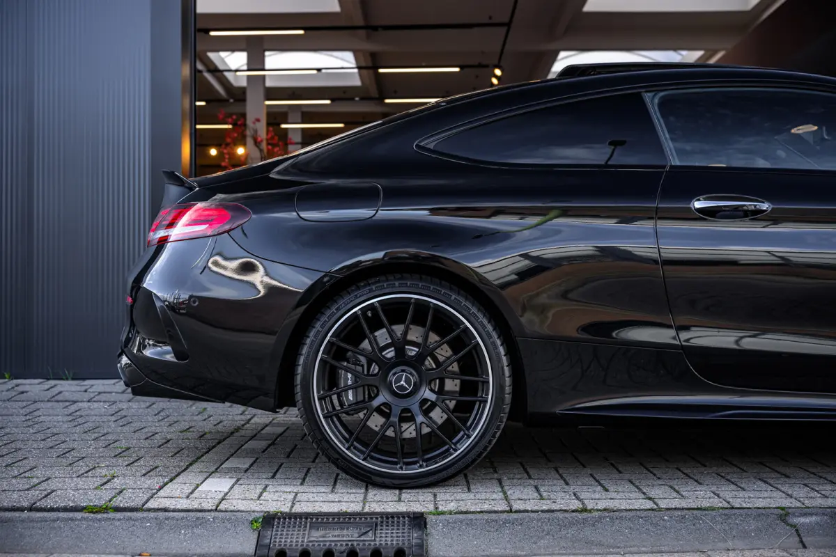 AMG 63 Premium Plus Pack Pano|V8 Biturbo|Leder|Camera|Sfeerverlichting|