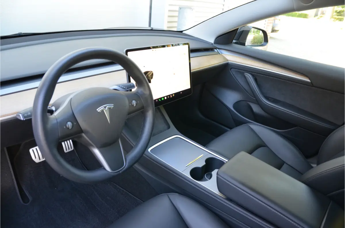 Performance AWD 75 kWh AutoPilot3.0 Ryzen