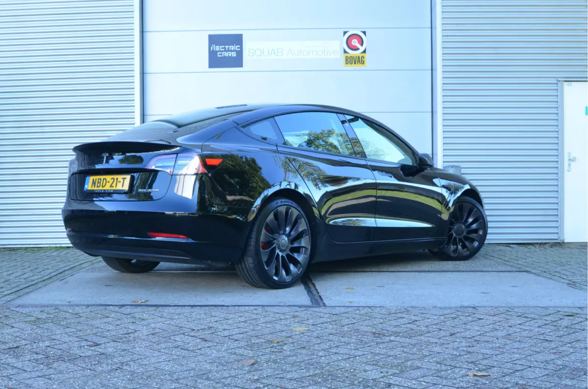 Performance AWD 75 kWh AutoPilot3.0 Ryzen