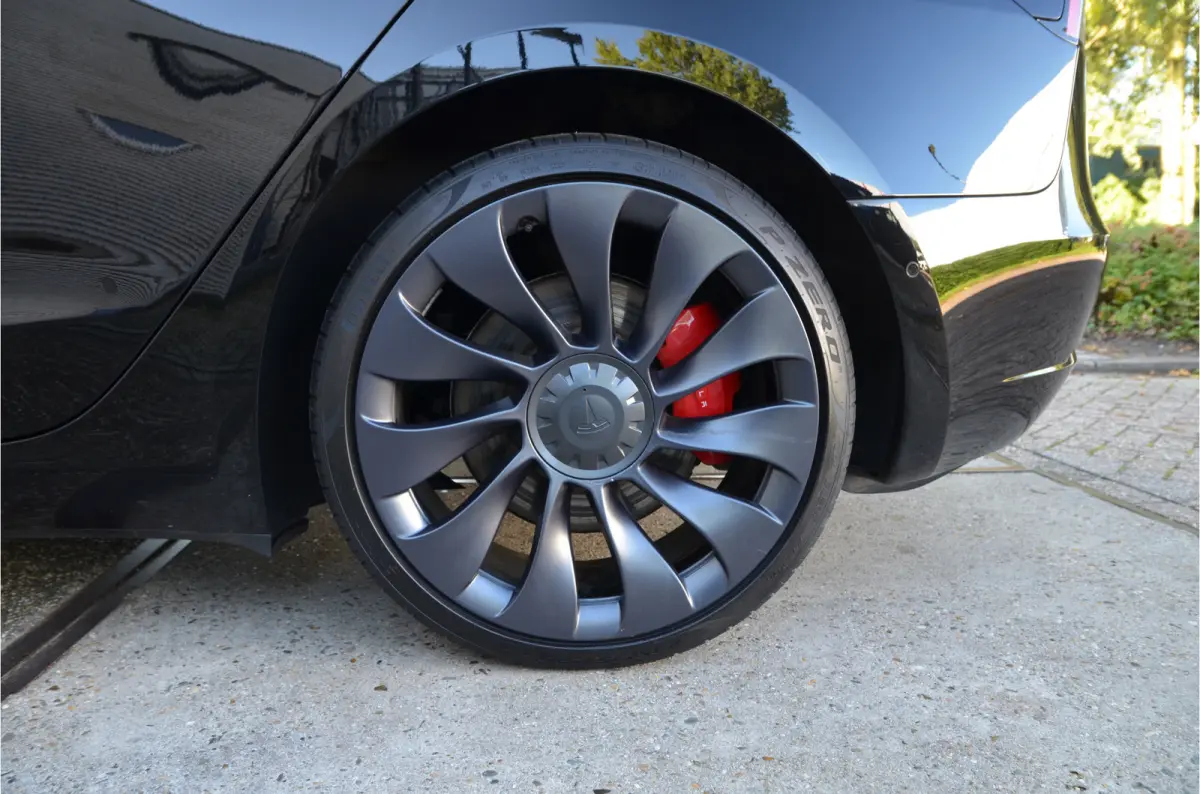 Performance AWD 75 kWh AutoPilot3.0 Ryzen