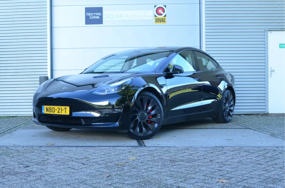 Performance AWD 75 kWh AutoPilot3.0 Ryzen