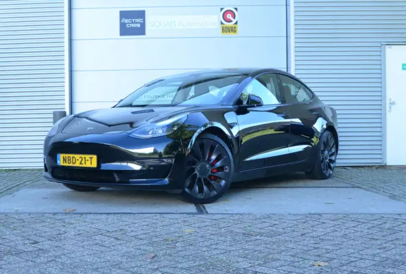 Performance AWD 75 kWh AutoPilot3.0 Ryzen