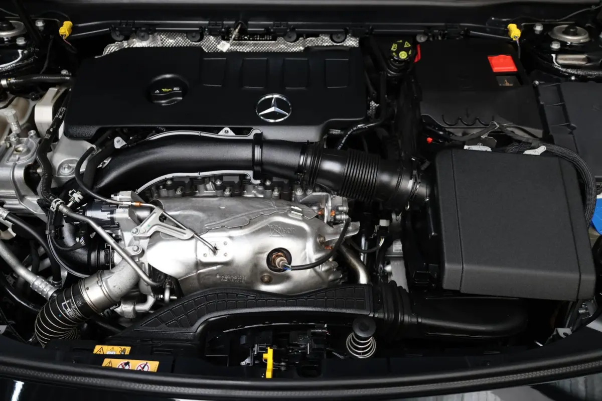 220 AMG MULTIBEAM/VIRTUAL/SFEER/PANO/LEER+S.VERWARMING+MEMORY/19" LMV/CAM/ACC/ECC/12 MDN GARANTIE!