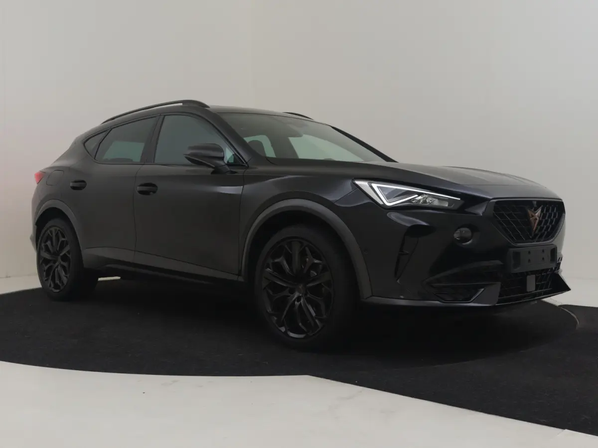 1.4 e-Hybrid VZ Tribe Edition l PanoDak l BEATS Audio l Elektr. Stoel inc Memory l Area View l 19" Exclusive l Side Assist l