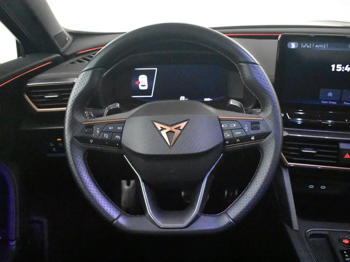 1.4 e-Hybrid VZ Tribe Edition l PanoDak l BEATS Audio l Elektr. Stoel inc Memory l Area View l 19" Exclusive l Side Assist l
