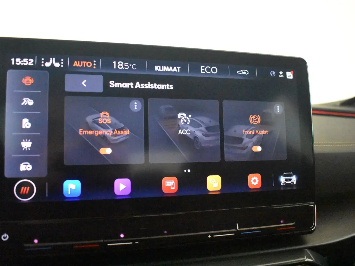 1.4 e-Hybrid VZ Tribe Edition l PanoDak l BEATS Audio l Elektr. Stoel inc Memory l Area View l 19" Exclusive l Side Assist l