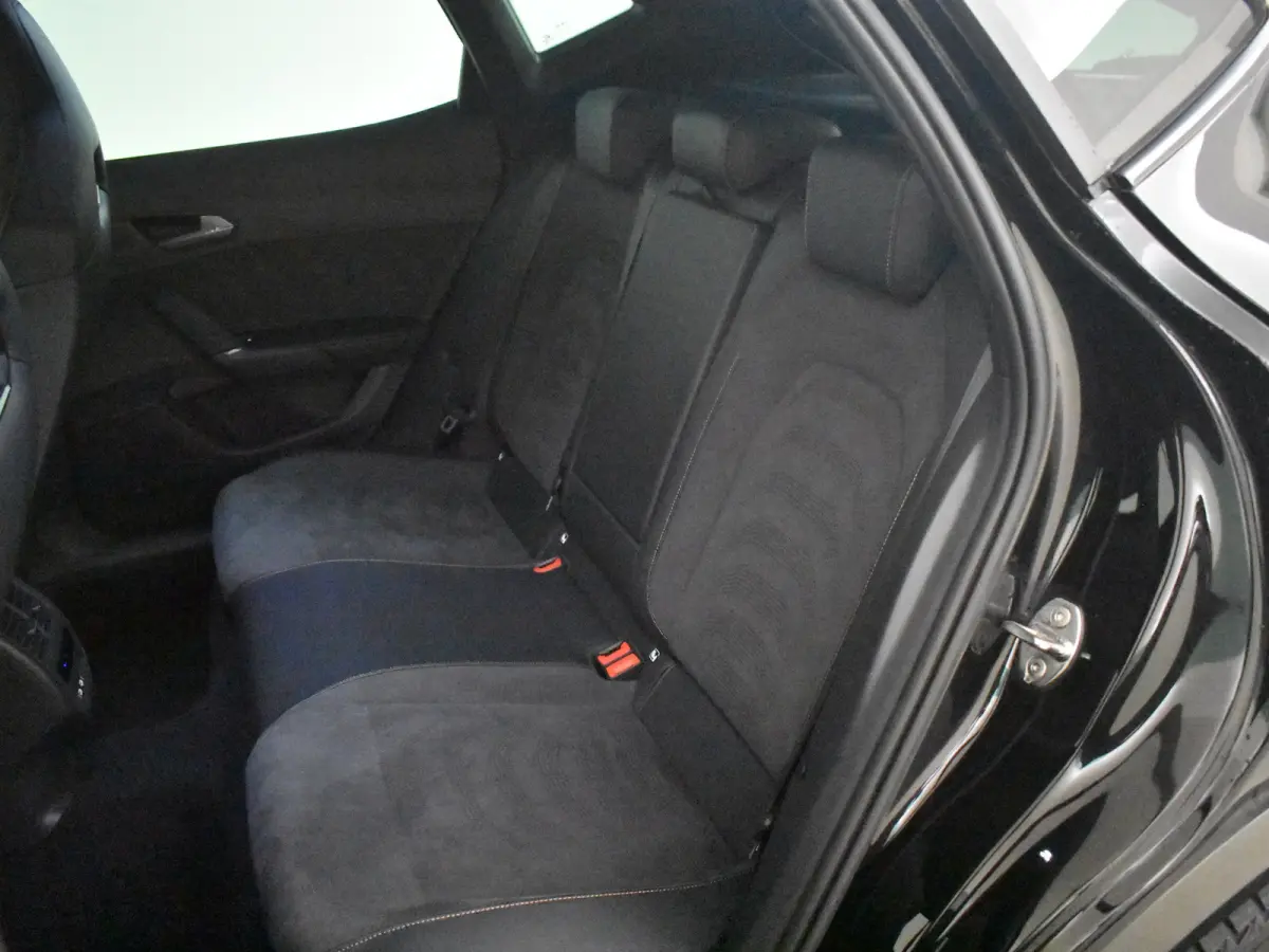 1.4 e-Hybrid VZ Tribe Edition l PanoDak l BEATS Audio l Elektr. Stoel inc Memory l Area View l 19" Exclusive l Side Assist l