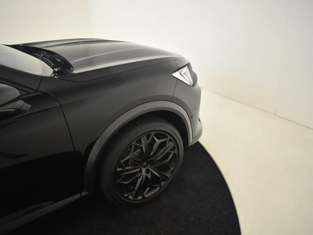1.4 e-Hybrid VZ Tribe Edition l PanoDak l BEATS Audio l Elektr. Stoel inc Memory l Area View l 19" Exclusive l Side Assist l