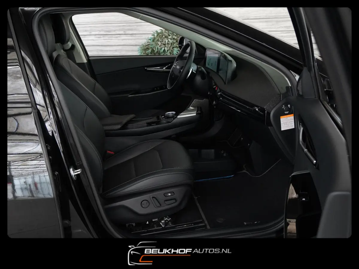 Plus 77.4 kWh Leer Navi Adapt Cruise Carpay Soh100%