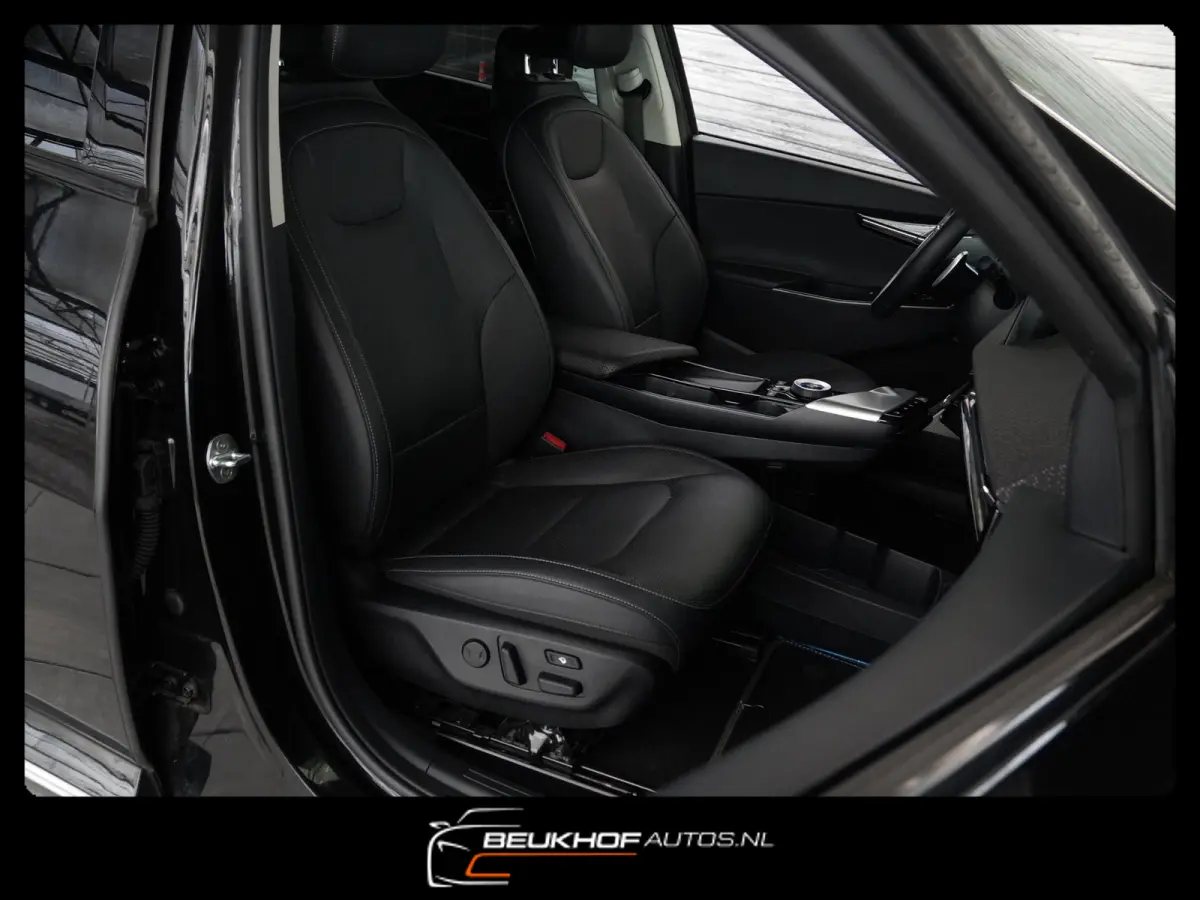 Plus 77.4 kWh Leer Navi Adapt Cruise Carpay Soh100%