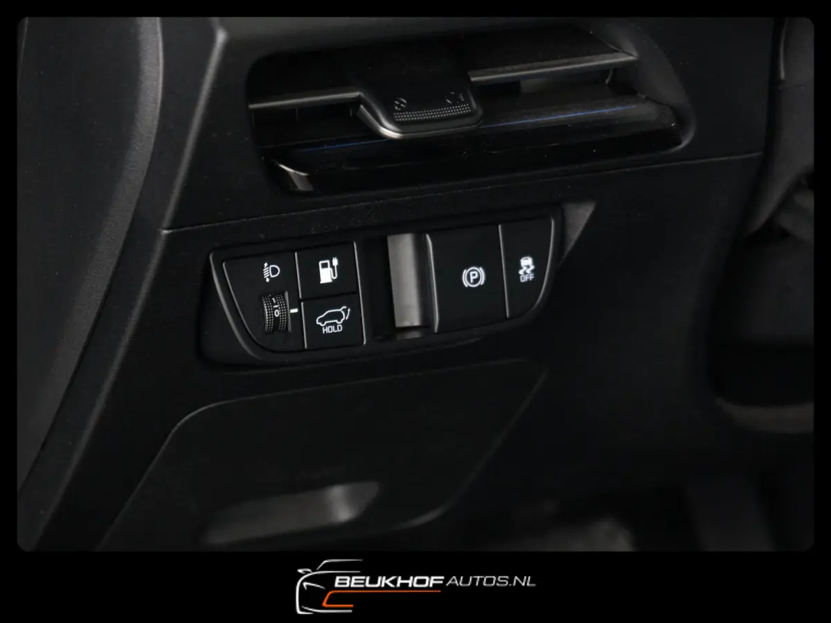 Plus 77.4 kWh Leer Navi Adapt Cruise Carpay Soh100%