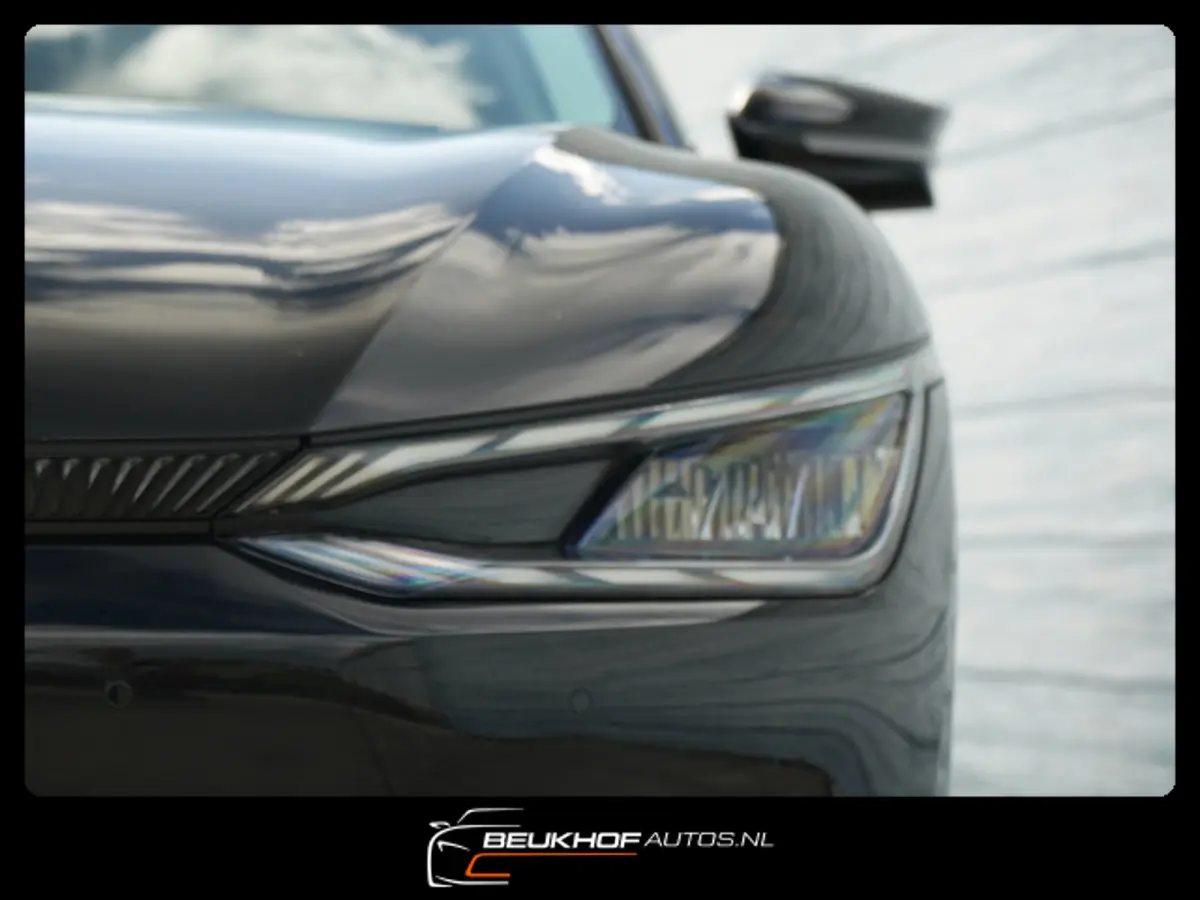 Plus 77.4 kWh Leer Navi Adapt Cruise Carpay Soh100%
